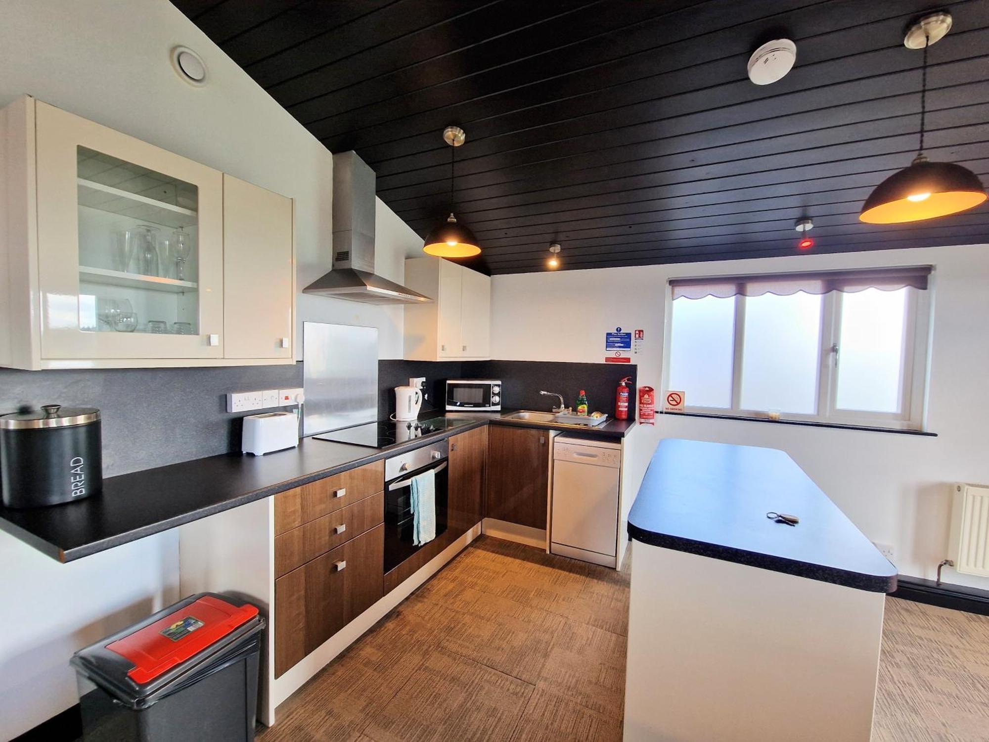 Willa Ochil 9 With Private Hot Tub - Fife - Loch Leven - Lomond Hills - Pet Friendly Kelty Zewnętrze zdjęcie